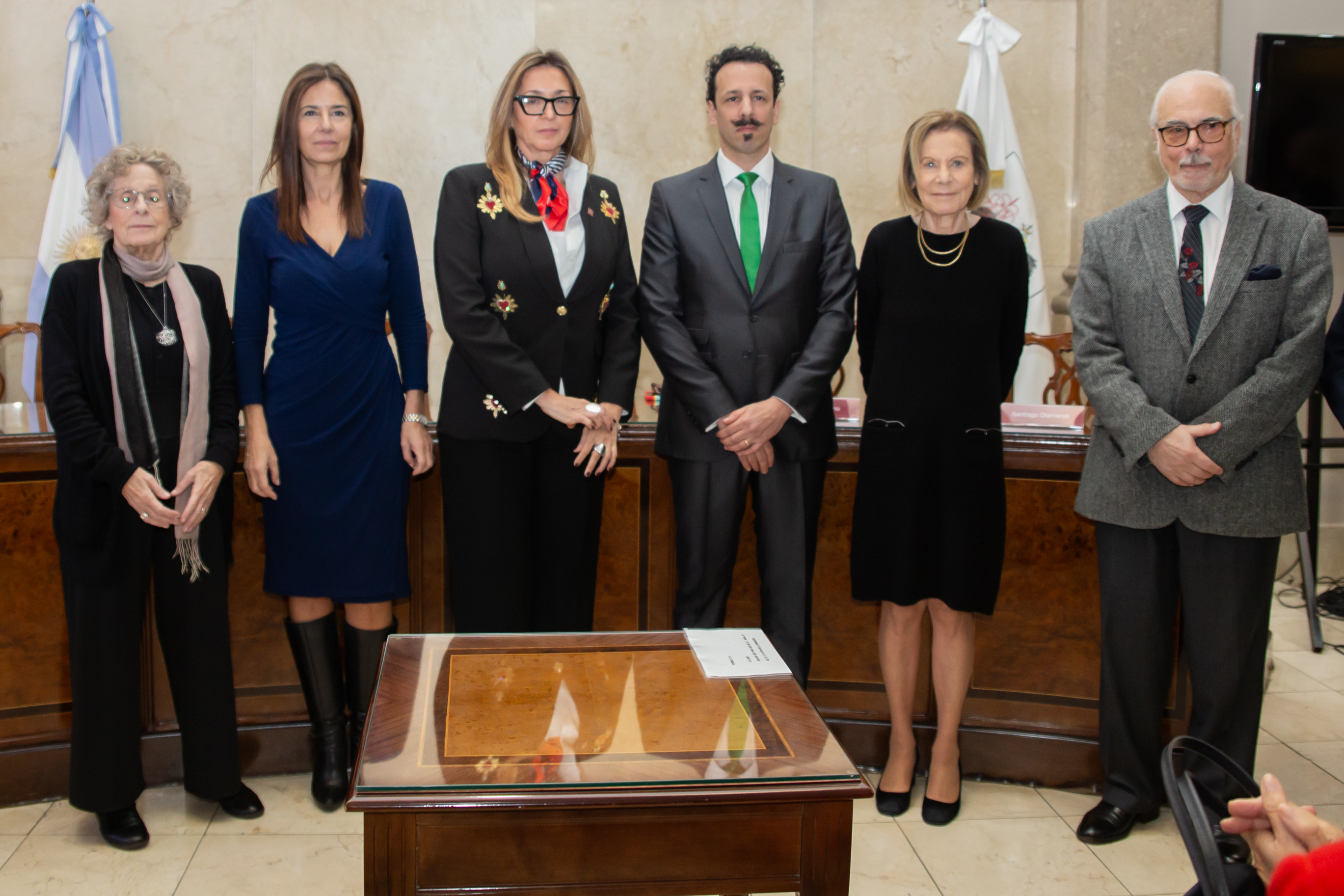 Los jueces del Tribunal junto a Karina Legizamón, Presidenta del Consejo de la Magistratura de la Ciudad