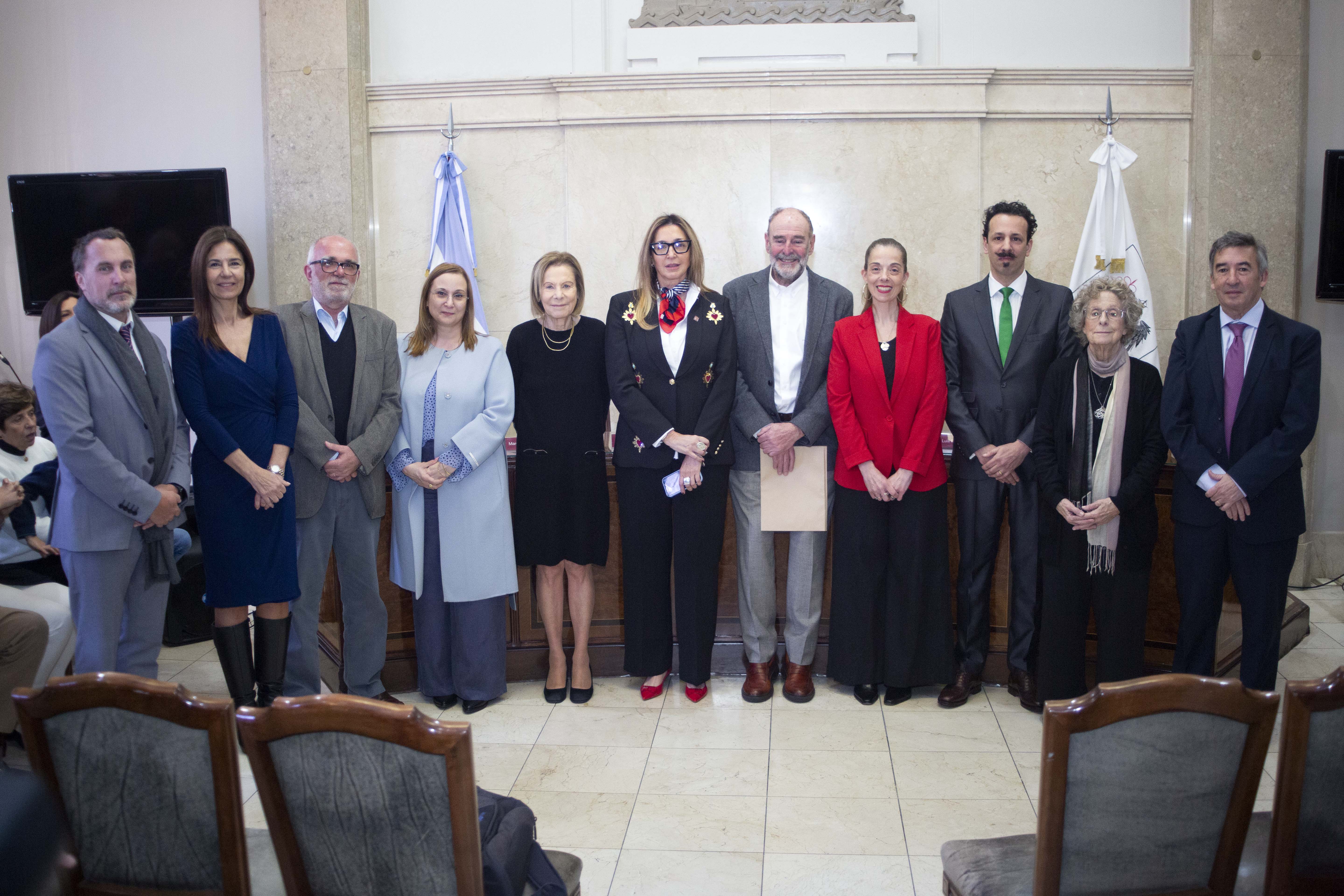 Autoridades asistentes a la jura