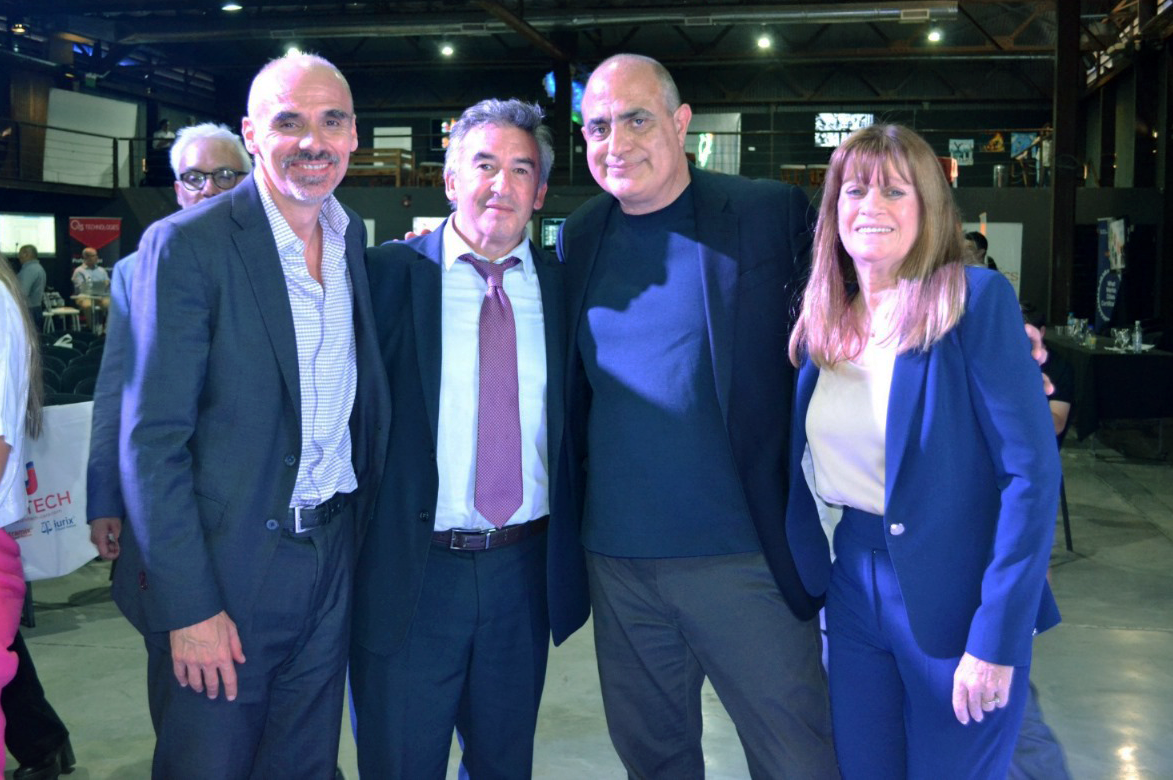 El Dr. Nicolás E. Negri, Dr. de la Oficina de Innovación del TSJ CABA, el juez Santiago Otamendi (TSJ CABA), el juez Mario Adaro (SCJ Mendoza) y la jueza Emilia María Valle (Presidenta de la JuFeJus).