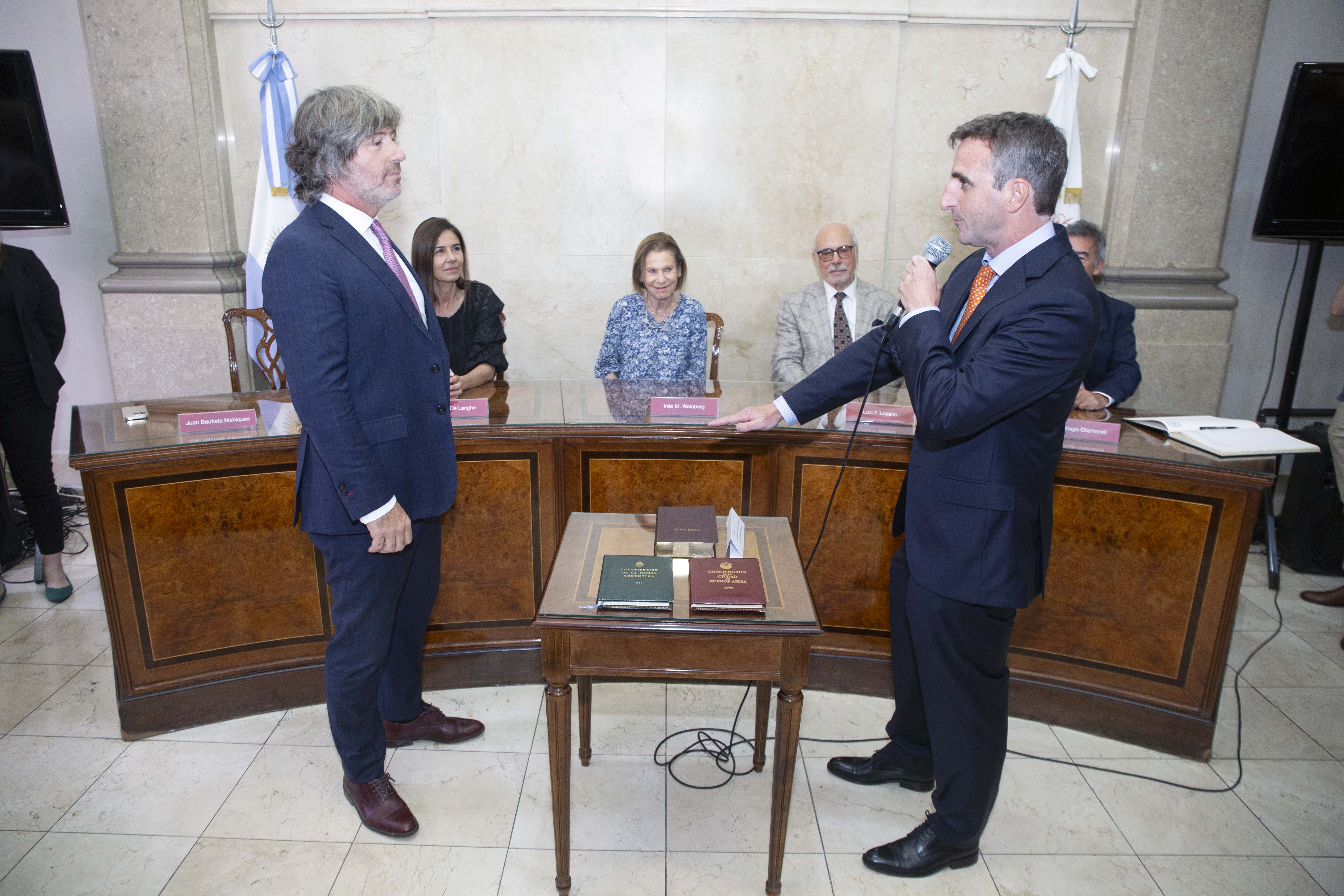 El Dr. Alejandro Miguel Gargano al momento de jurar como Fiscal de Primera Instancia en lo Penal, Penal Juvenil, Contravencional y de Faltas de la Ciudad.