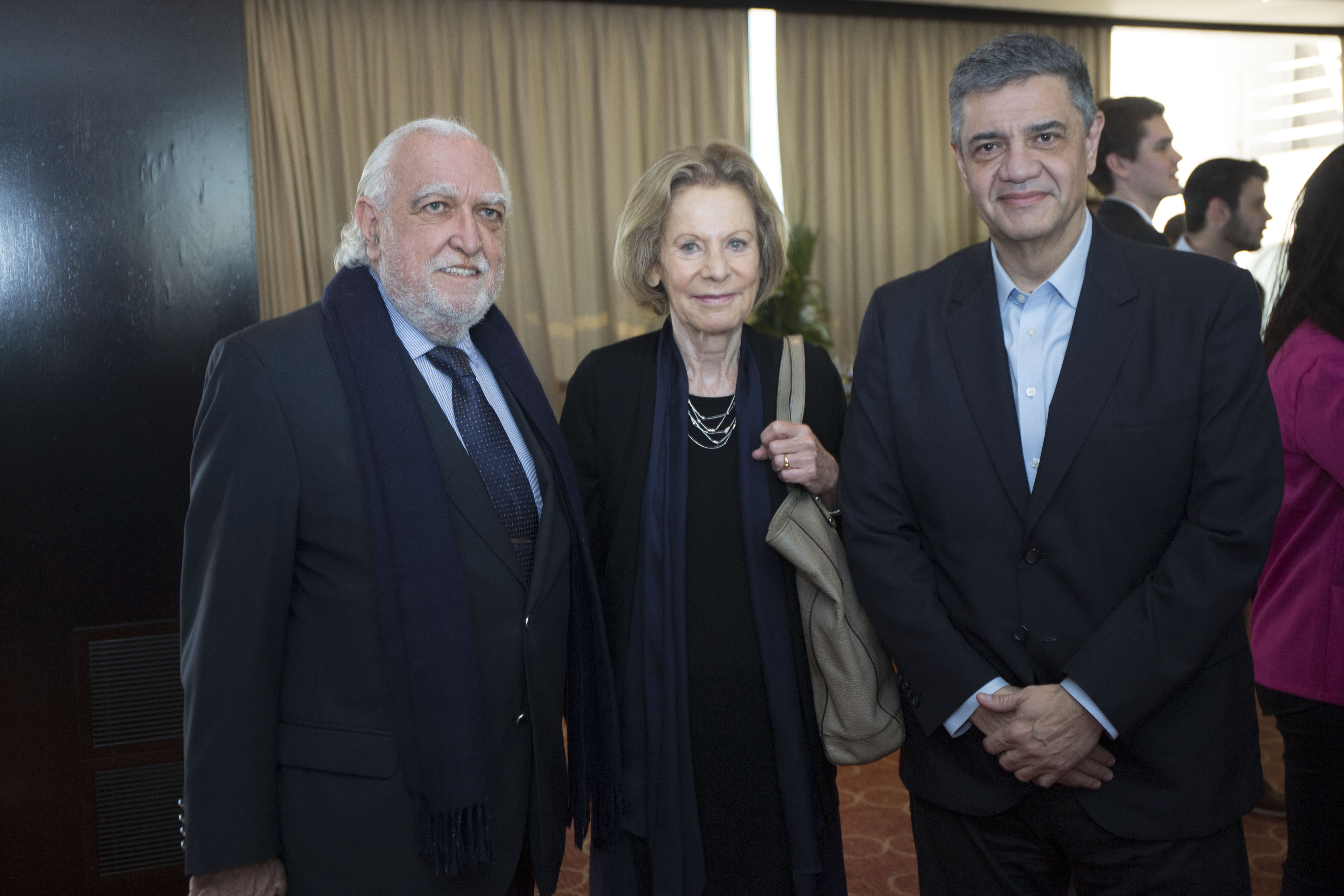 Ricardo Gil Lavedra, Presidente del Colegio Público de Abogados de la CF, la Juez Inés M. Weinberg y Jorge Macri, Ministro de Gobierno de la Ciudad.