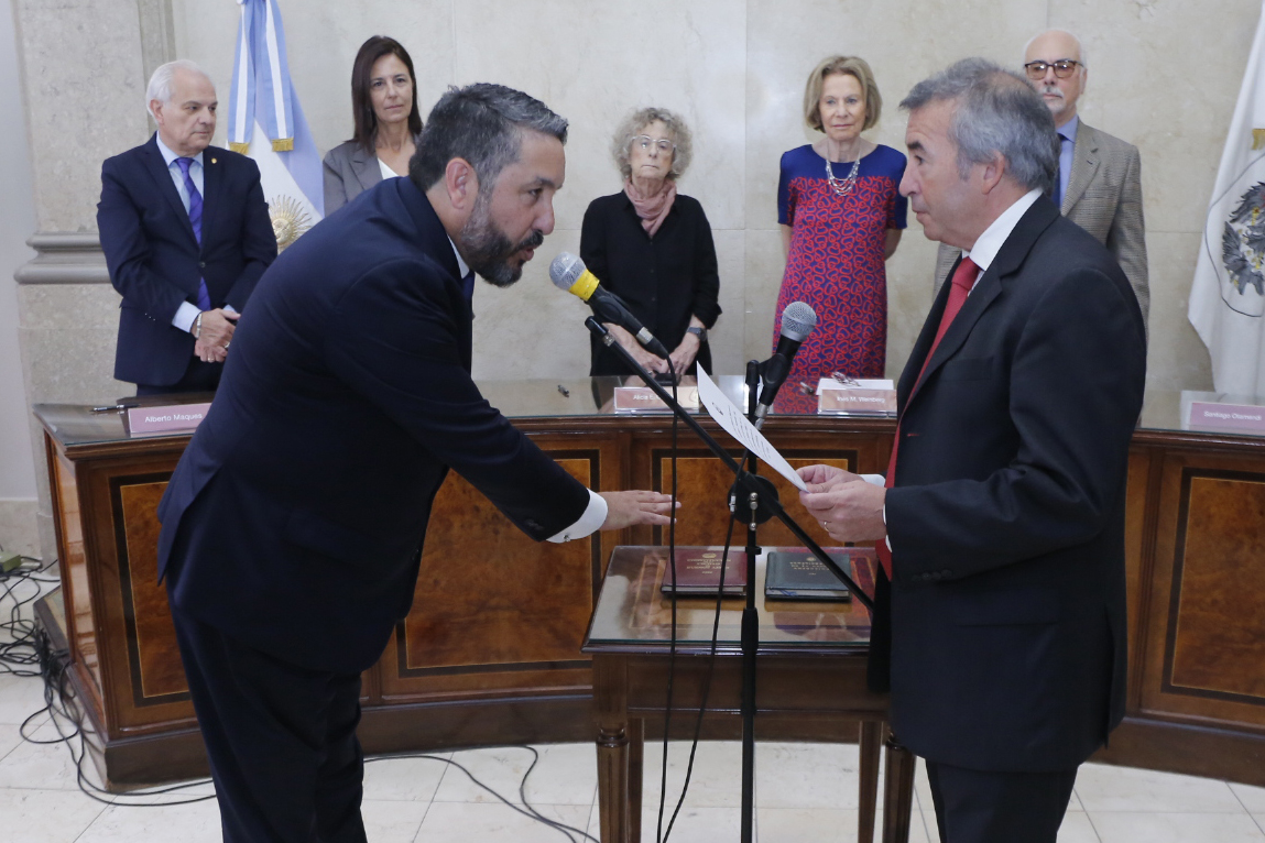 Roberto Requejo juró ante el juez Santiago Otamendi