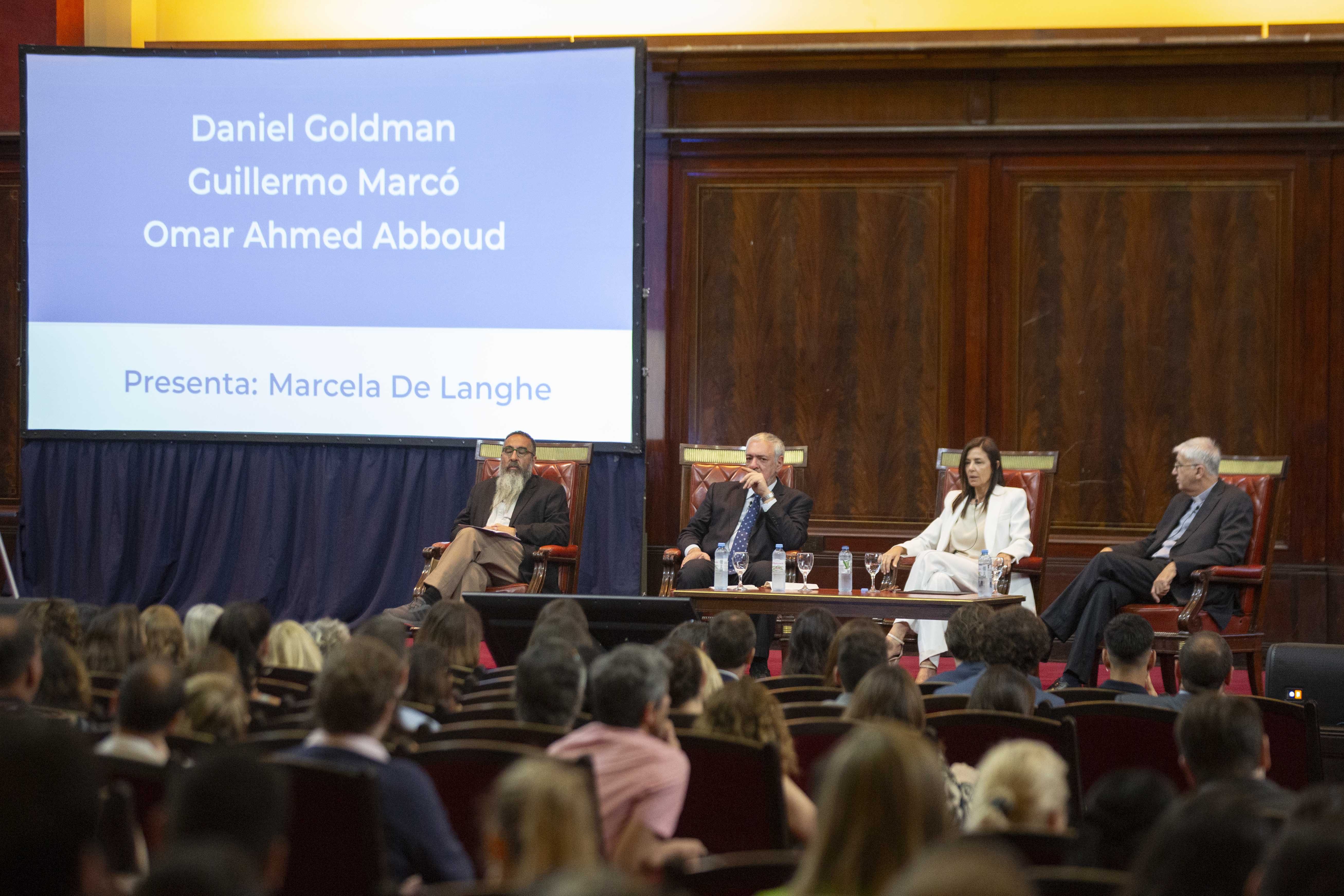 Expusieron en representación del IDI  Daniel Goldman, Guillermo Marcó y Omar Ahmed Abboud.