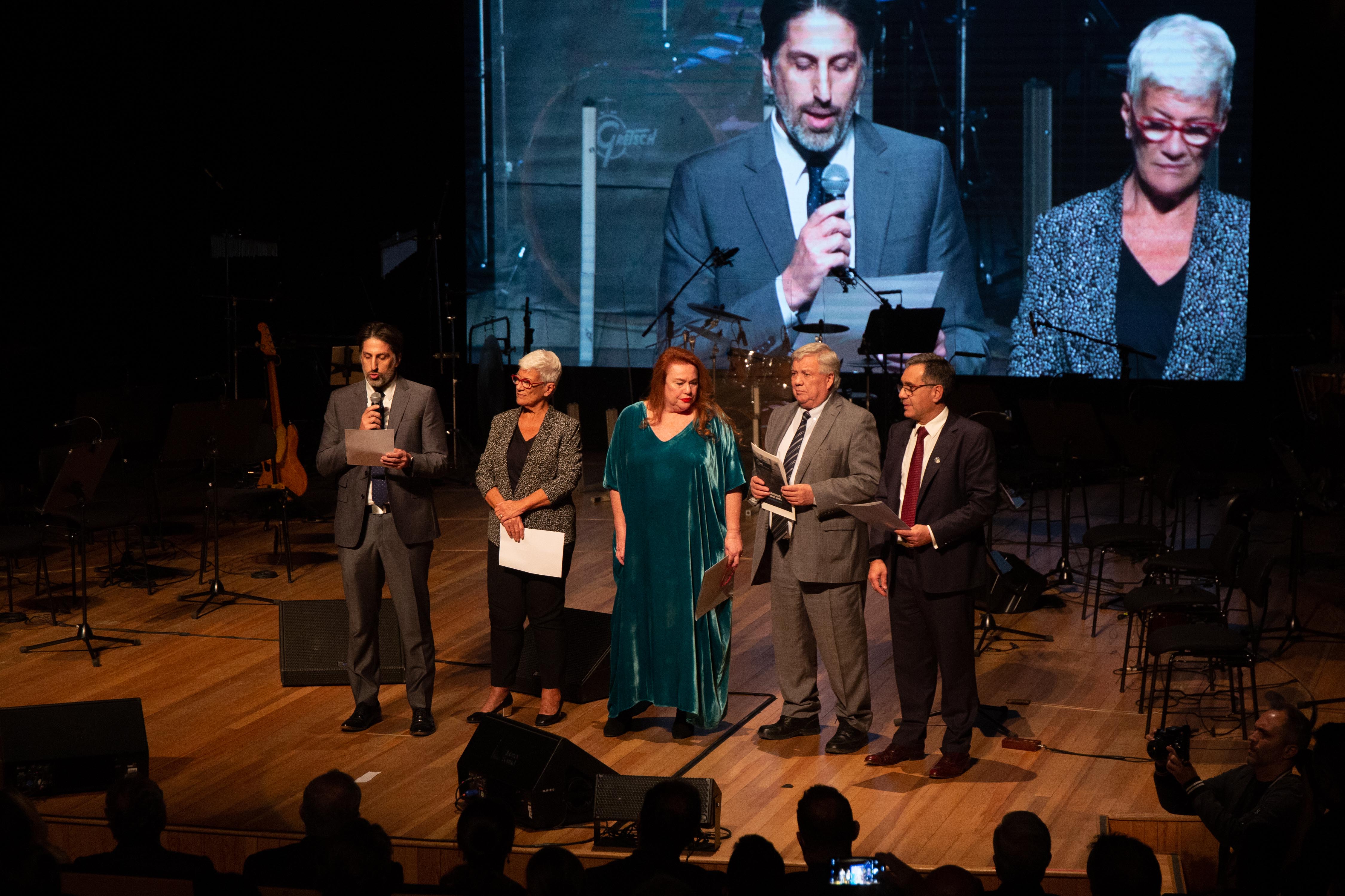 De izq. a der: el ex ministro de Educación, Nicolás Trotta; la ex decana de la Facultad de Derecho de la Universidad de Buenos Aires, Mónica Pinto; la rectora del Colegio Nacional Buenos Aires, Valeria Bergman; el rector de la UBA, Ricardo Gelp; y el diputado y ex ministro de Educación, Alejandro Finocchiaro.