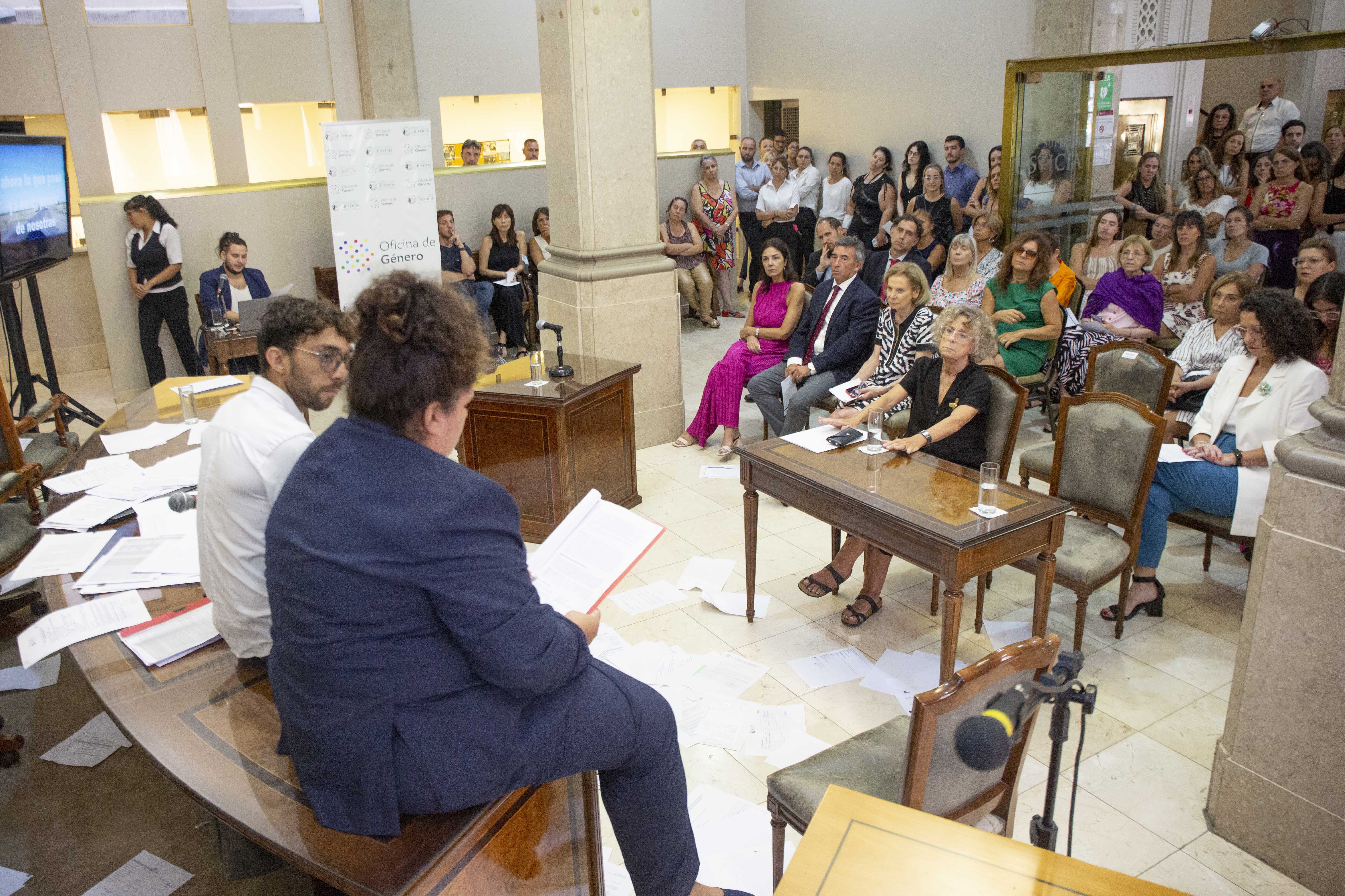 Parte de la obra El difícil camino del acceso a la justicia: historia de un caso.