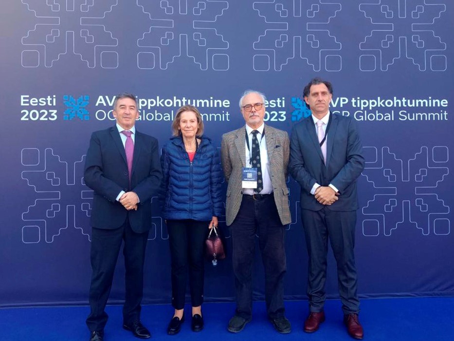 La Presidente Inés M. Weinberg, los jueces Luis F. Lozano y Santiago Otamendi, y el Secretario Judicial en Asuntos Generales Fermín Igarzábal.