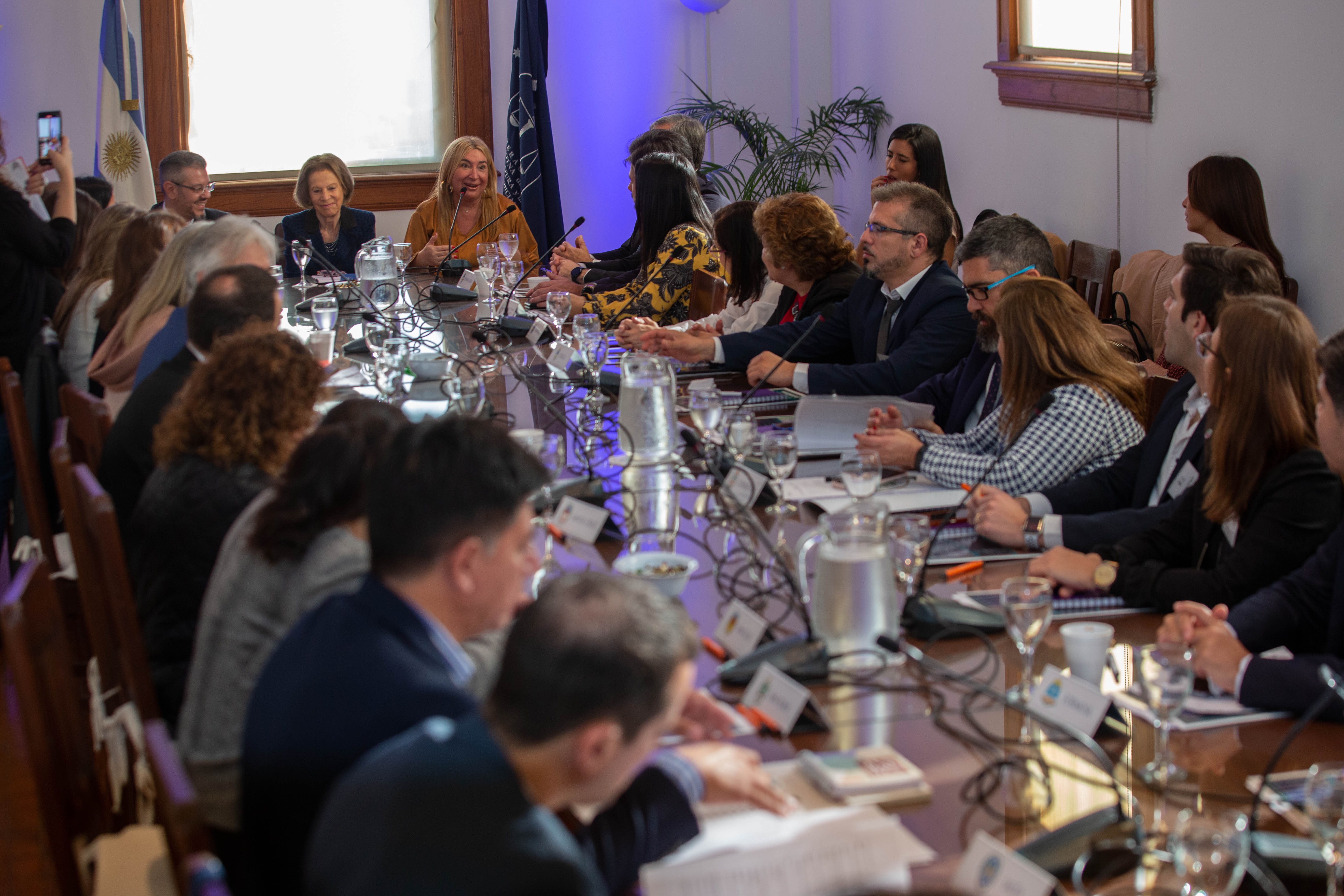 Marcela Ruiz, Inés M. Weinberg y Carlos Fel Rolero Santurián conducen la reunión junto a Secretarios Judiciales y del Ministerio Público de todo el país.