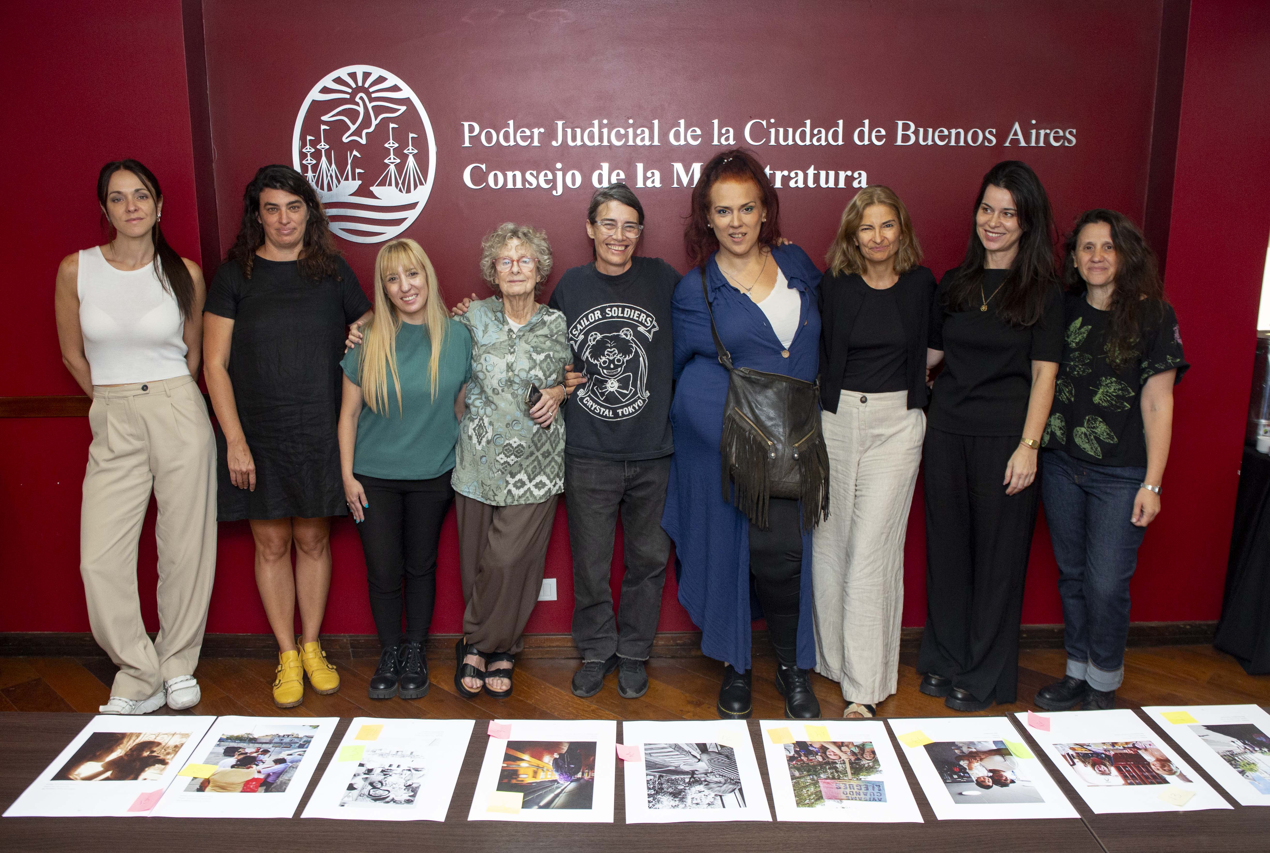 Distinción a las ganadoras del concurso fotográfico “La ciudad se retrata: historias de mujeres y diversidades”