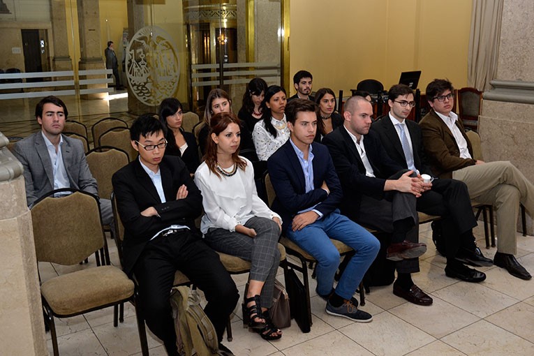 Estudiantes de la carrera de abogacía e integrados en el Programa de Capacitación Institucional de la Facultad de Derecho