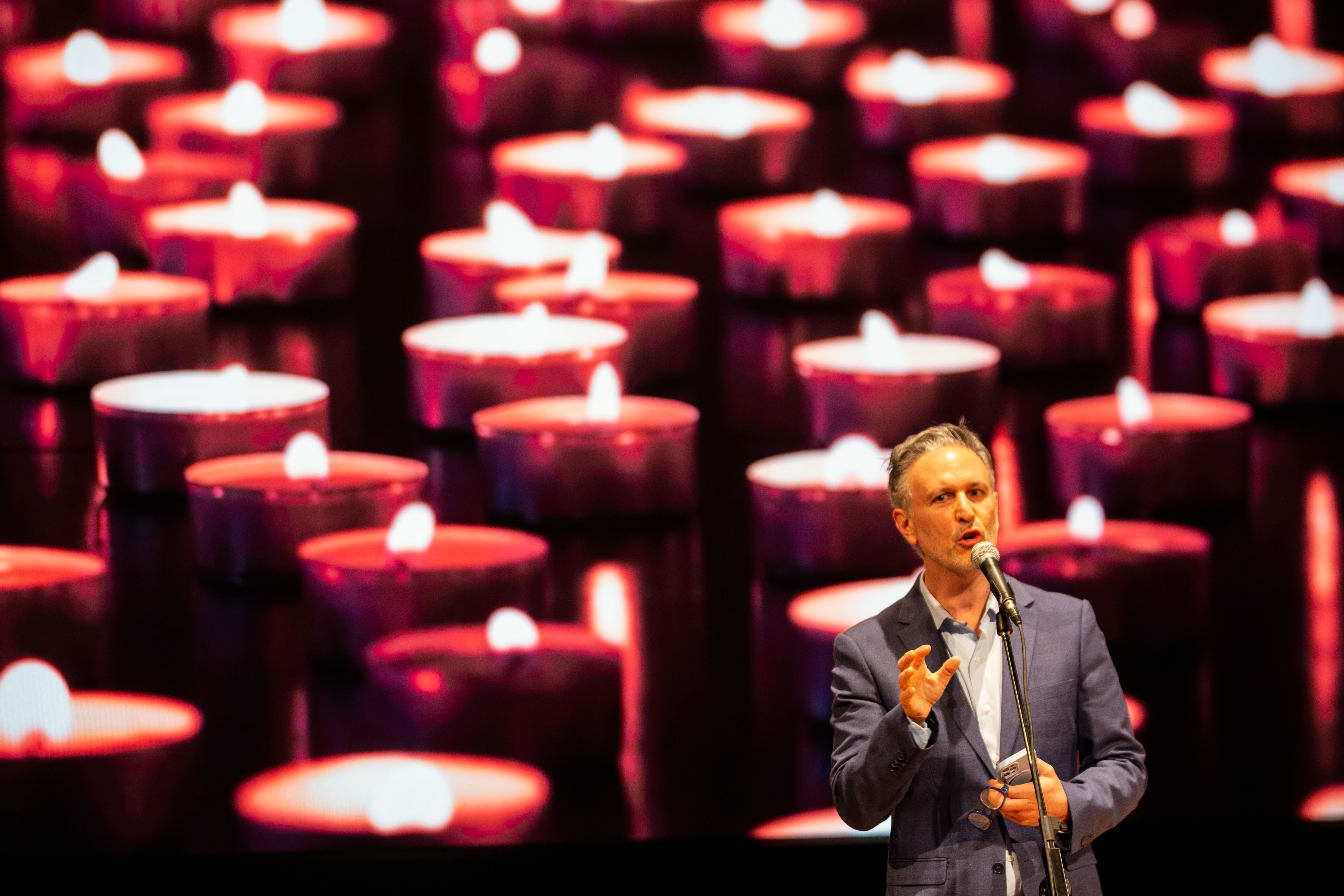 Conmemoración del Día del Holocausto y del Heroísm