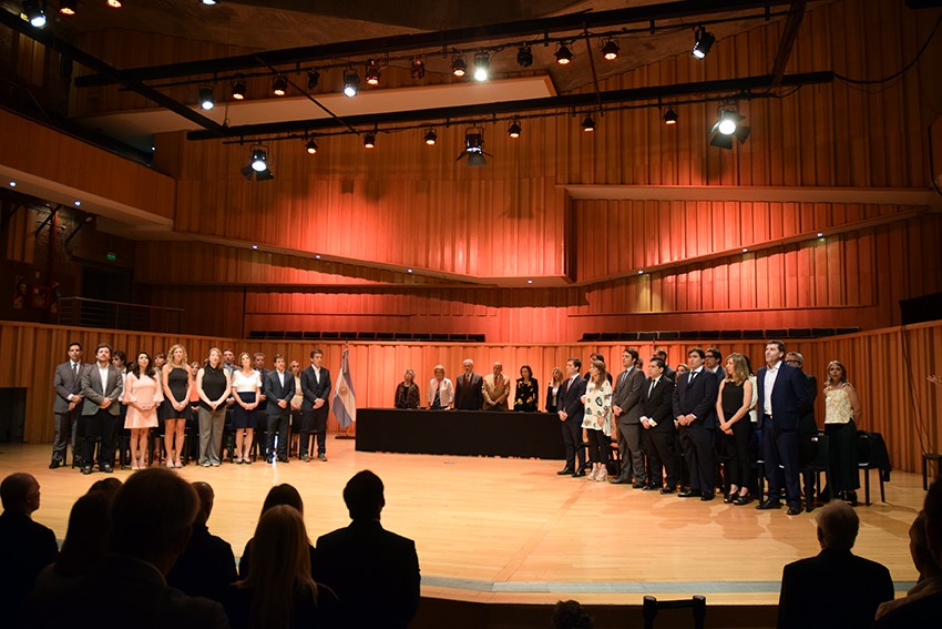 Entrega de diplomas de proclamación a las Diputadas y Diputados de la Legislatura de la Ciudad Autónoma de Buenos Aires