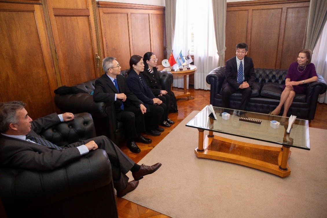Visita institucional de magistrados y magistradas de Beijing al Tribunal Superior de Justicia de la Ciudad