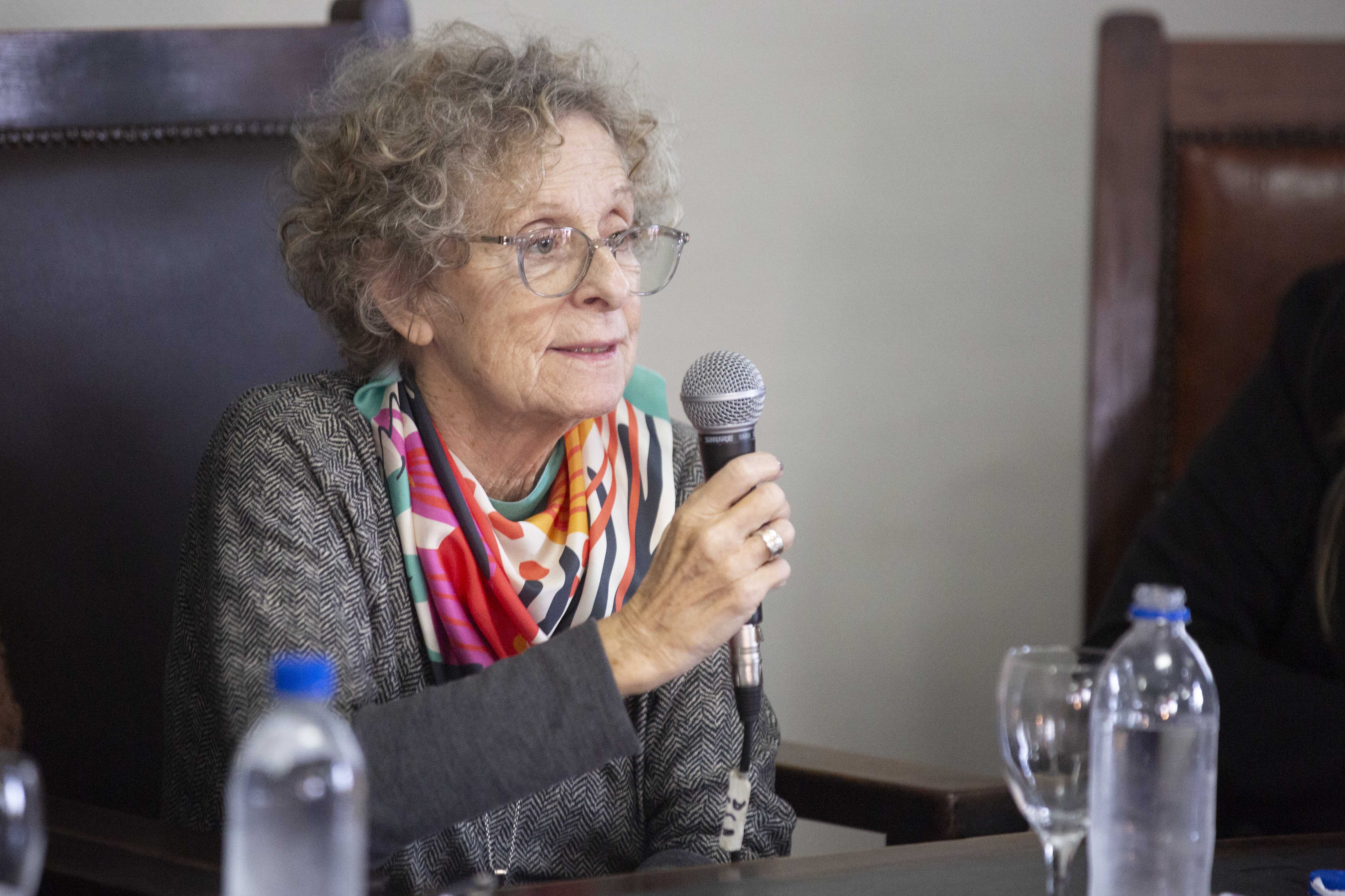 La vicepresidenta del Tribunal Superior de Justicia de la Ciudad y coordinadora de la Oficina de Género, Alicia E. C. Ruiz, en el conversatorio “A 10 años del Ni Una Menos: de la acción a la transformación”