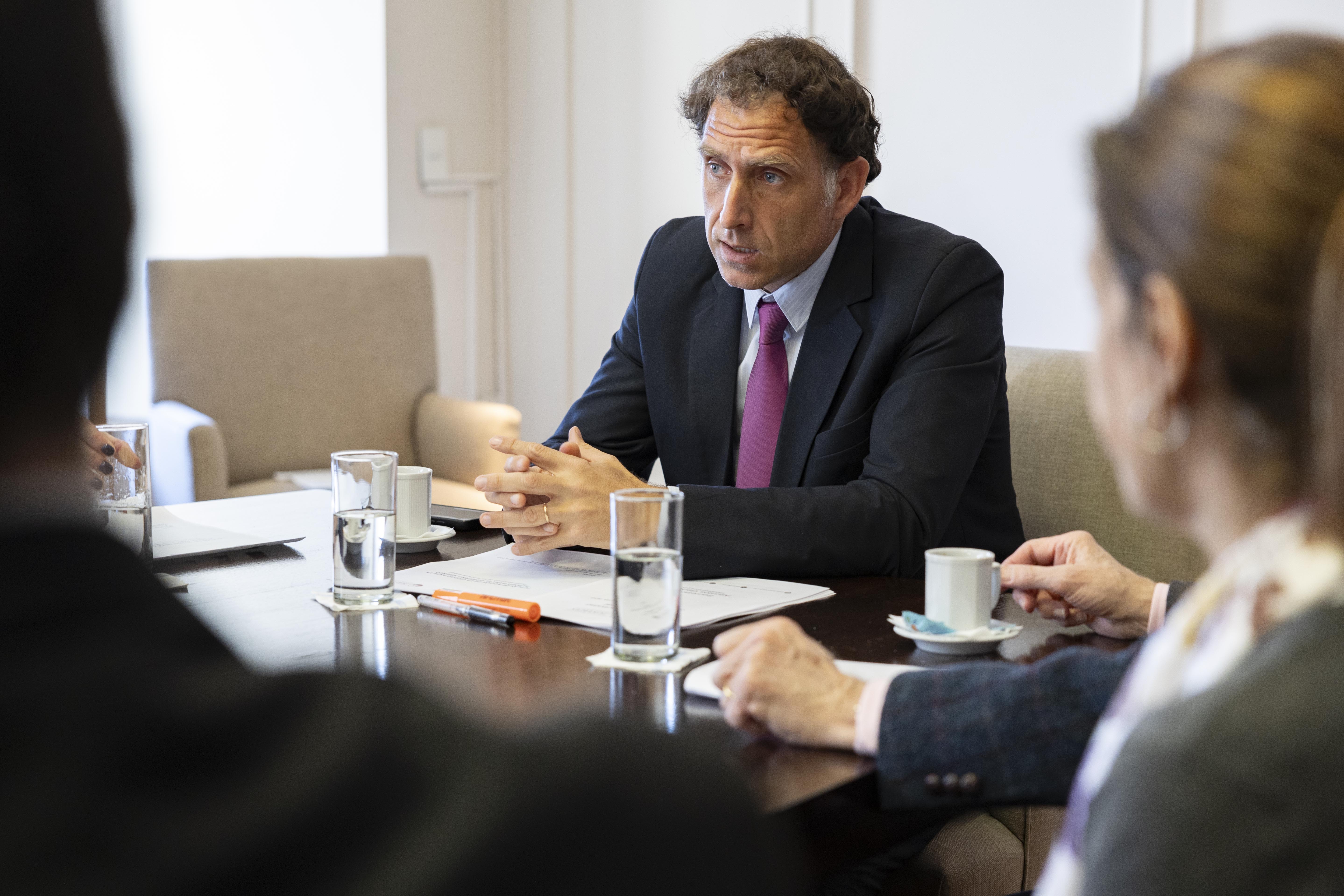 El Secretario de Asuntos Generales y Director General de Administración, Dr. Fermín Igarzabal, presentó el Informe 2024