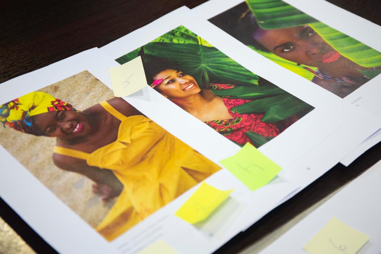 Obra premiada “Afro Yungueñas” (serie de tres) de Vaneza San Martín Medina.